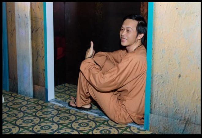 Sao Việt 24h qua: Hoài Linh tỏ thái độ thế nào khi bị chê không biết gì về bolero? - 1