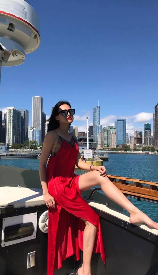 Sao Việt 24h qua: Hoài Linh tỏ thái độ thế nào khi bị chê không biết gì về bolero? - 13