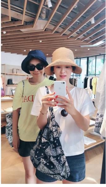 Sau gần 1 tuần biến mất, amp;#34;cô dâu tháng 10amp;#34; Song Hye Kyo lần đầu lộ diện - 4