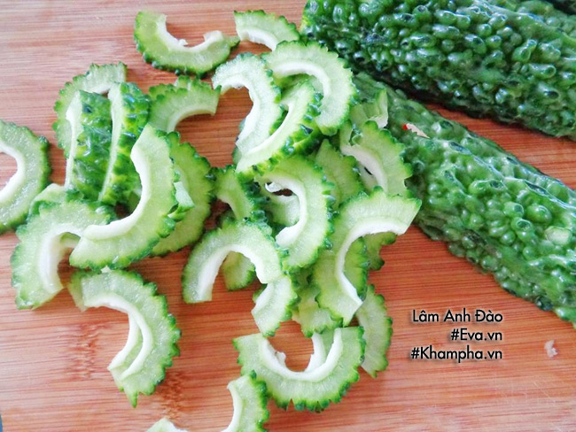 Trổ tài làm nộm mướp đắng chua ngọt thanh mát mùa hè - 4