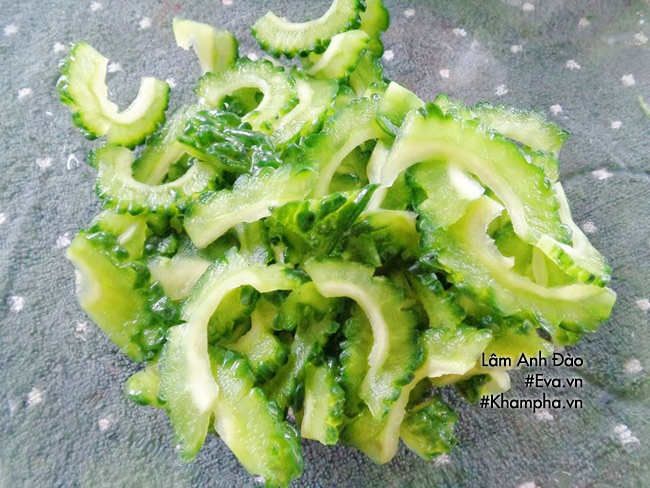 Trổ tài làm nộm mướp đắng chua ngọt thanh mát mùa hè - 6