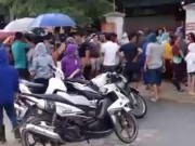 Tin tức - Nghi một phụ nữ bắt cóc trẻ em, người dân vây bắt đưa lên trụ sở công an phường