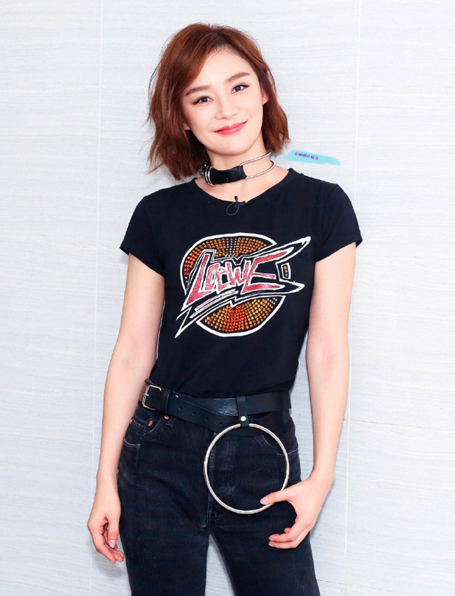 Không chỉ giày cao gót, thắt lưng cũng giúp bạn trông cao hơn nhiều! - 8