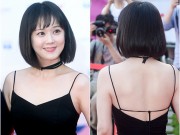 Làng sao - "Quý cô trẻ mãi không già" Jang Nara khoe lưng trần nuột nà trên thảm đỏ
