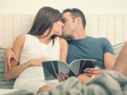 Bà bầu - Chuyện ấy khi mang thai: "Có chắc chúng ta đang không làm đau con?"