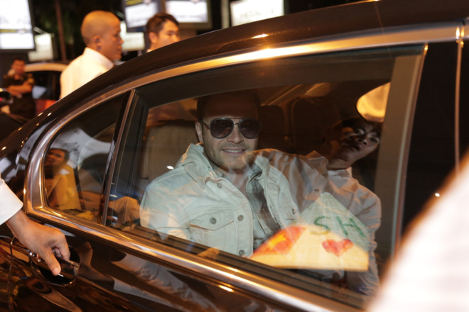 Gần 100 fan háo hức chờ đón “Hoàng tử ballad” của Westlife Shane Filan đến Việt Nam - 2