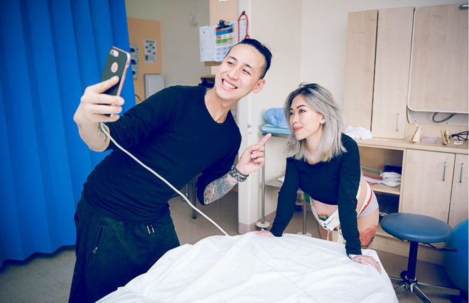 Bộ ảnh anh chồng soái ca cùng vợ 9x vượt cạn khiến hàng nghìn chị em amp;#34;phát hờnamp;#34; vì ghen tị - 9