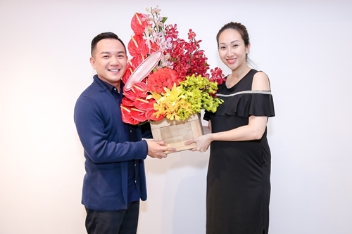 Lều Phương Anh vác bụng bầu 7 tháng đi sự kiện - 3