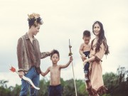 Làng sao - 2 con trai của Đăng Khôi thích thú hóa thân thành thổ dân cùng bố mẹ