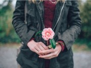 Eva tám - Đôi khi, điều ta cần không phải một cỗ máy thời gian mà là dũng khí dám BUÔNG BỎ