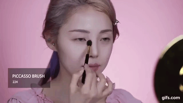 Hướng dẫn trang điểm nhẹ nhàng Hàn Quốc với son môi hồng duyên dáng - 14
