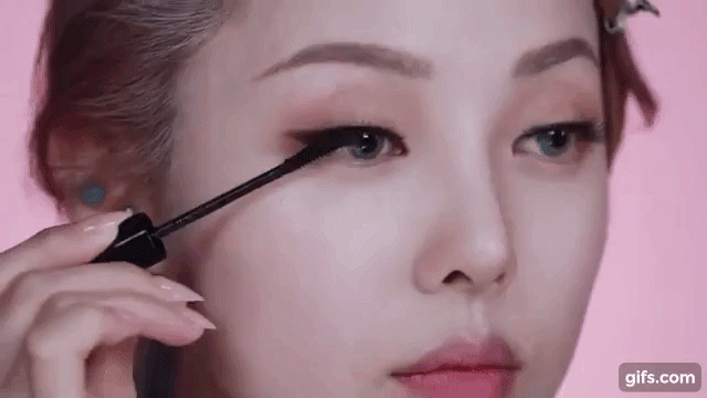 Hướng dẫn trang điểm nhẹ nhàng Hàn Quốc với son môi hồng duyên dáng - 18