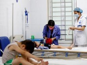 Tin tức - Xót xa các bệnh nhi đau đớn quấy khóc vì mắc sùi mào gà