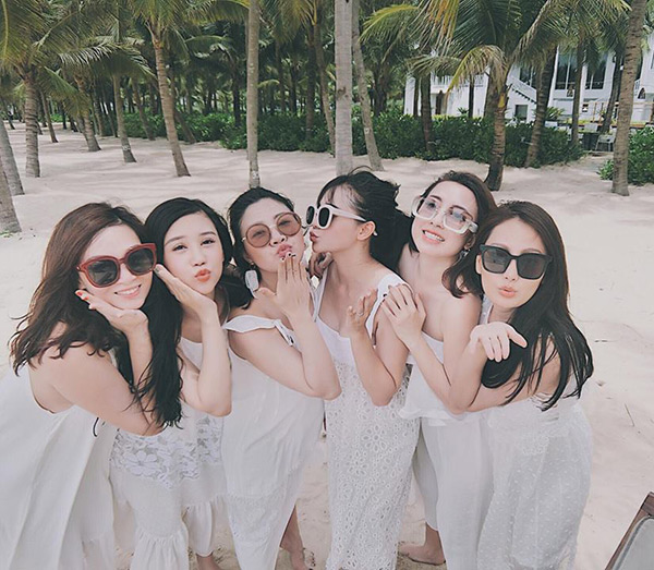 Dàn “thiên thần” bỉm sữa Hà Nội, ai cũng xinh đẹp, con ngoan, chồng chiều làm dân tình nghiêng ngả - 2