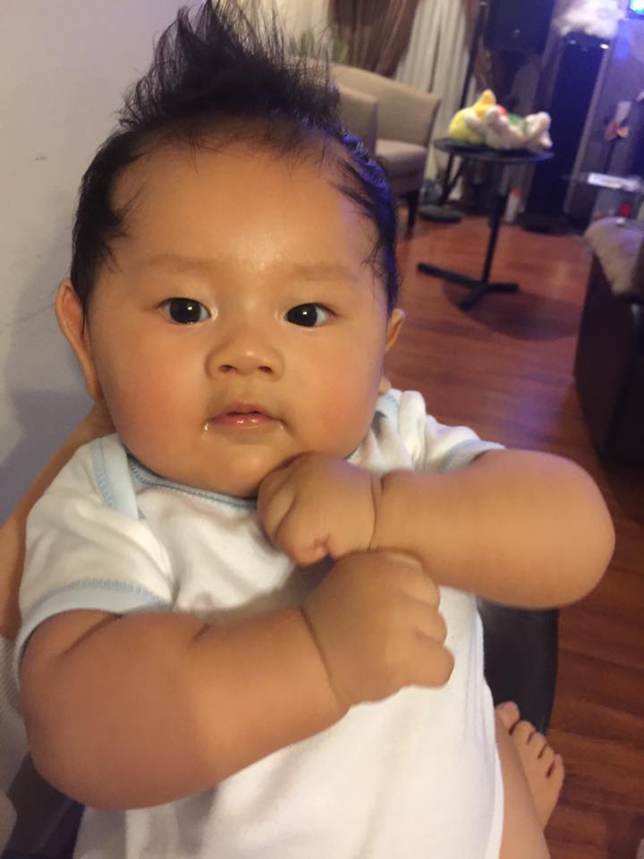 amp;#34;Yêu hết sẩyamp;#34; con trai 3 tháng tuổi ú na ú nần của diễn viên Khánh Hiền và chồng Việt kiều - 16