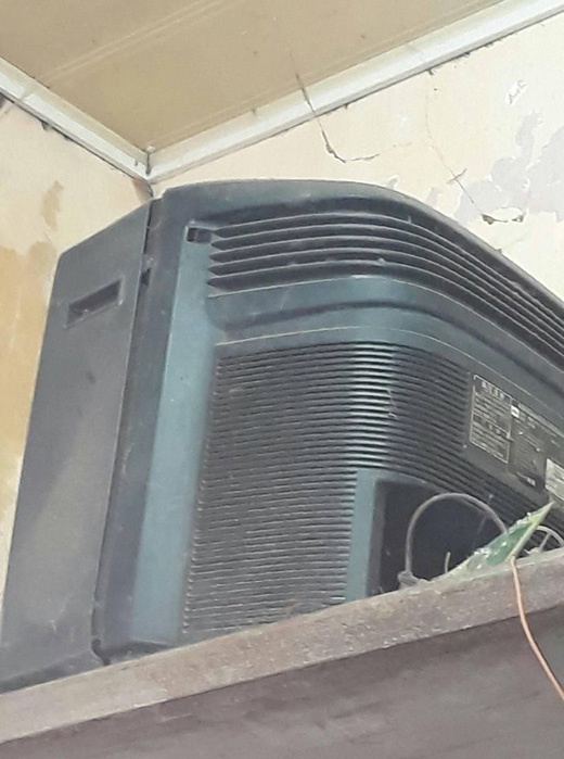 Giới trẻ hào hứng khoe quạt điện cổ amp;#34;nhiều tuổi hơn cả mìnhamp;#34; mà vẫn dùng tốt, nhà bạn có không? - 6
