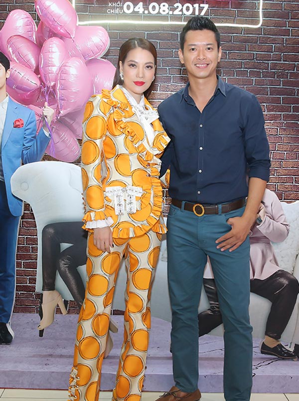 Sánh vai amp;#34;người tìnhamp;#34; Vũ Ngọc Anh, Trần Bảo Sơn ngó lơ vợ cũ trên thảm đỏ - 8