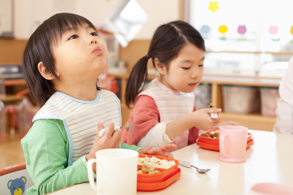 Bé ăn nhiều nhưng vẫn chậm tăng cân, giải pháp tốt nhất dành cho mẹ là đây - 2