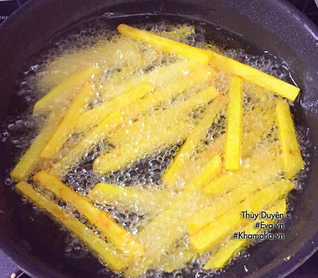 Đãi con khoai tây lắc phô-mai thơm lừng, giòn tan - 5
