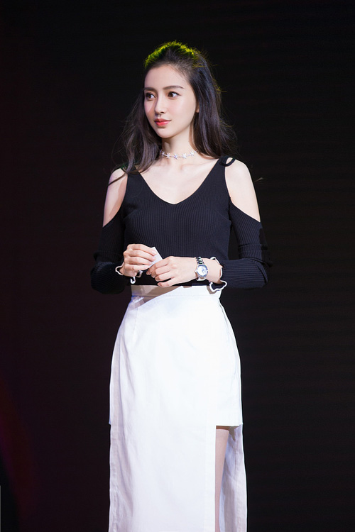 Đẹp xuất sắc như Angelababy bảo sao ai cũng muốn có bầu, làm amp;#34;gái một conamp;#34; giống cô - 3