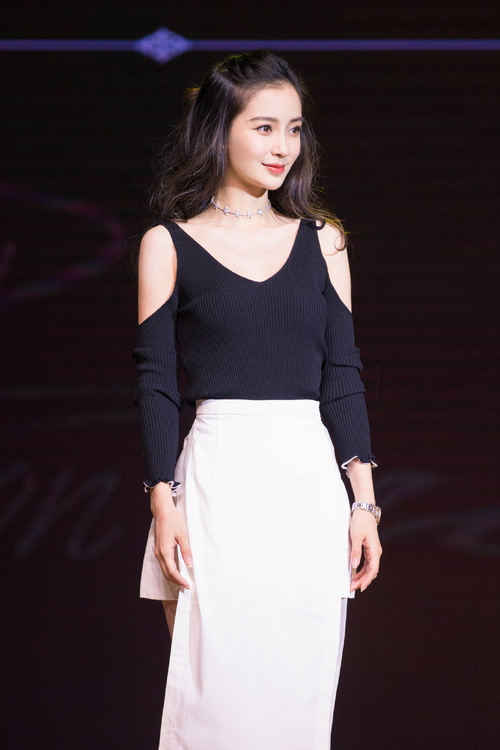 Đẹp xuất sắc như Angelababy bảo sao ai cũng muốn có bầu, làm amp;#34;gái một conamp;#34; giống cô - 4