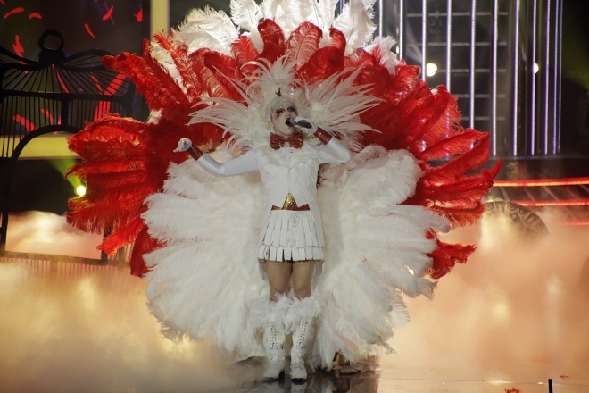 Hóa Hoài Linh, Jun Phạm giành Quán quân Gương mặt thân quen 2017 ẵm 700 triệu đồng - 6