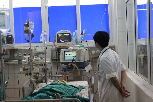 “Cả vạn người mắc không sao, mà mẹ con lại bị sốt xuất huyết hành hạ đau đớn thế này” - 6