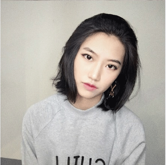 Cặp đôi đồng tính nữ đẹp amp;#34;sắc nước hương trờiamp;#34; khiến dân mạng quyết tìm danh tính - 5