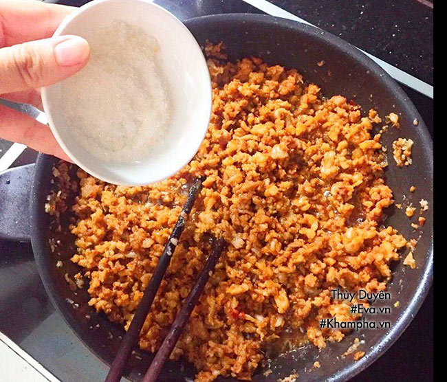 Sụn mềm chưng mắm tép thơm lừng, giòn giòn, ăn tốn cơm vô cùng - 10