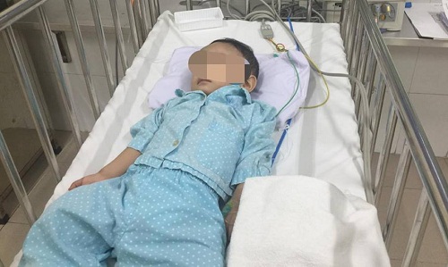 Sự thật về người mẹ của bé trai 14 tháng tuổi bị hành hung, bỏ rơi tại bệnh viện - 2