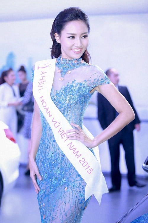 Á hậu Hoàn vũ Việt Nam 2015 kể về năm đầu làm mẹ ở tuổi 24 và kỷ niệm đi đẻ còn thèm bánh giò - 1