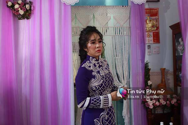 Bí mật bộ áo dài cưới giúp cô dâu Lê Phương trẻ trung xinh đẹp bên chú rể kém 7 tuổi - 3
