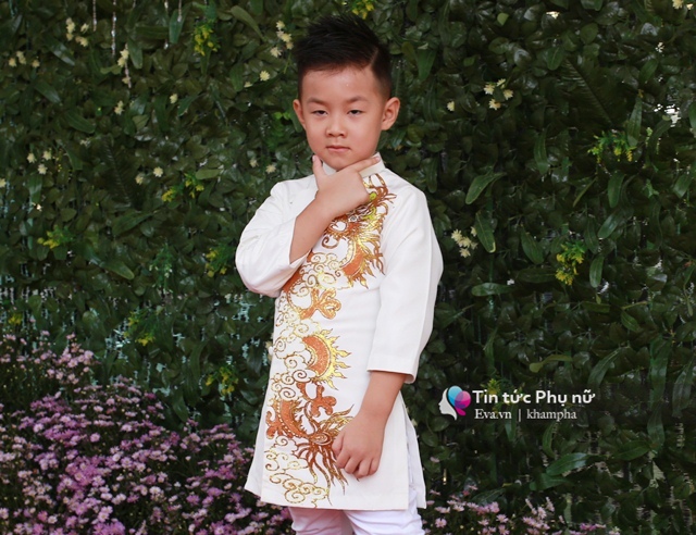 Con trai Lê Phương amp;#34;quẩy máu lửaamp;#34; trong đám cưới của mẹ và cha dượng - 15