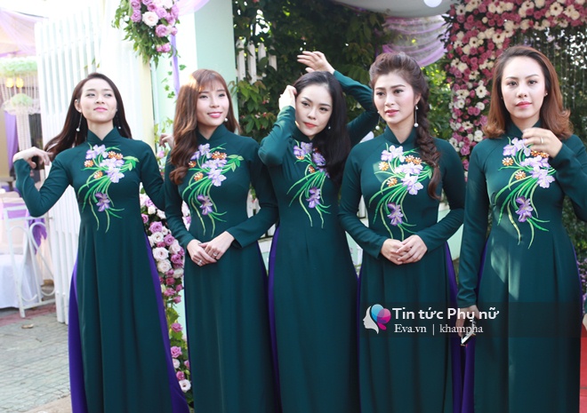 Đội phù dâu, phù rể hot nhất hôm nay: Nhiều sao Việt có gia đình nhận bê tráp ở lễ vu quy của Lê Phương - 3