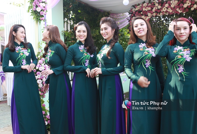 Đội phù dâu, phù rể hot nhất hôm nay: Nhiều sao Việt có gia đình nhận bê tráp ở lễ vu quy của Lê Phương - 10