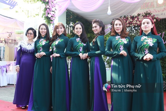 Đội phù dâu, phù rể hot nhất hôm nay: Nhiều sao Việt có gia đình nhận bê tráp ở lễ vu quy của Lê Phương - 11