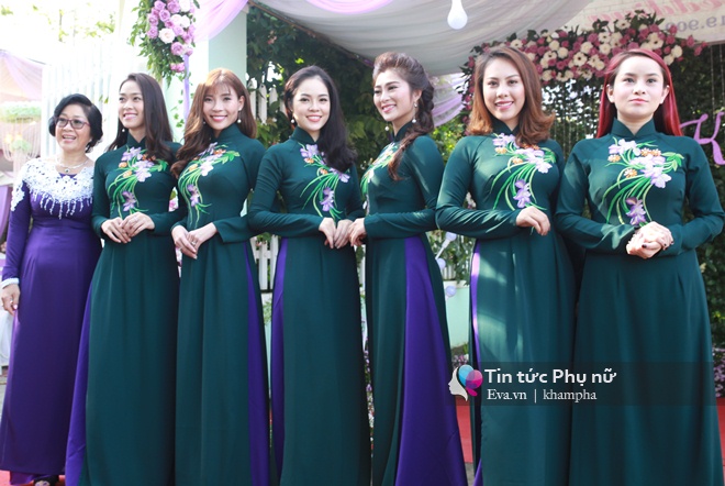 Đội phù dâu, phù rể hot nhất hôm nay: Nhiều sao Việt có gia đình nhận bê tráp ở lễ vu quy của Lê Phương - 12