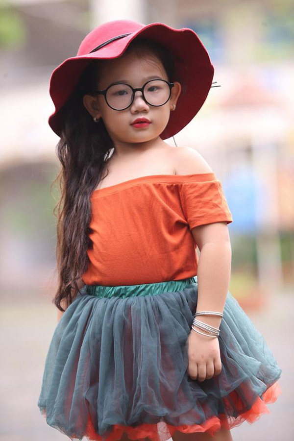 Cô bé nhút nhát “lột xác” thành siêu mẫu nhí - 4