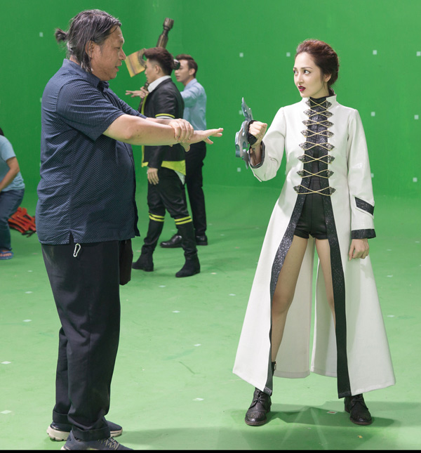 Ngô Thanh Vân xăm trổ đầy mình so tài với amp;#34;đả nữamp;#34; Bảo Anh - 3