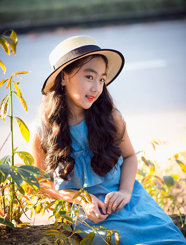 Bé gái Hải Dương 9 tuổi cao 1m47, cằm V-line thanh tú tự nhiên đúng chuẩn “hoa hậu” - 3