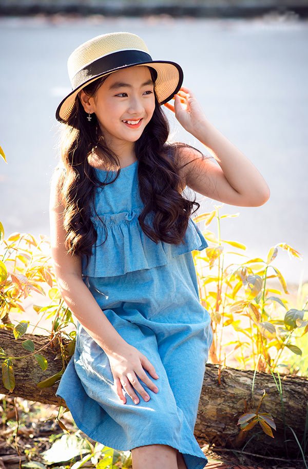 Bé gái Hải Dương 9 tuổi cao 1m47, cằm V-line thanh tú tự nhiên đúng chuẩn “hoa hậu” - 11