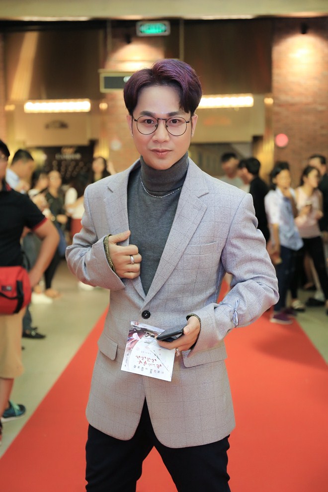 Hạnh Thúy và các sao Việt hớn hở khi đi xem amp;#34;Tam sinh tam thếamp;#34; của Lưu Diệc Phi - 9