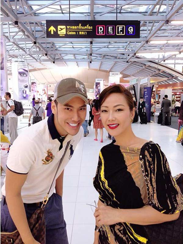 Những bà mẹ amp;#34;đẹp như hoa hậuamp;#34; trong showbiz Việt - 18
