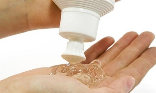 Làm sao để quan hệ vợ chồng không đau trong đêm tân hôn? - 2