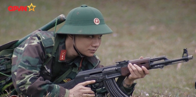 Sao nhập ngũ: Khắc Việt trải lòng xúc động cảm xúc vào quân ngũ, Huy Cung suýt bị đuối nước - 12
