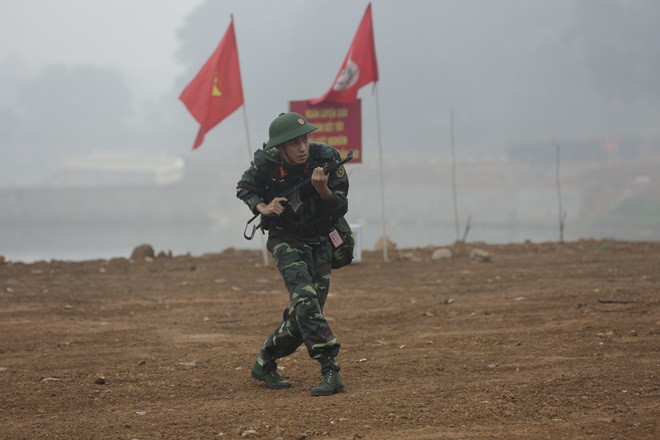 Sao nhập ngũ: Khắc Việt trải lòng xúc động cảm xúc vào quân ngũ, Huy Cung suýt bị đuối nước - 10