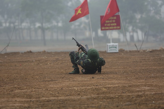 Sao nhập ngũ: Khắc Việt trải lòng xúc động cảm xúc vào quân ngũ, Huy Cung suýt bị đuối nước - 11