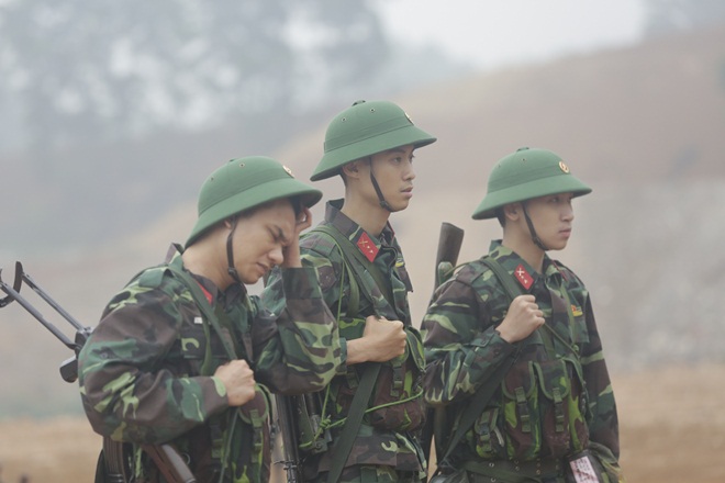 Sao nhập ngũ: Khắc Việt trải lòng xúc động cảm xúc vào quân ngũ, Huy Cung suýt bị đuối nước - 1