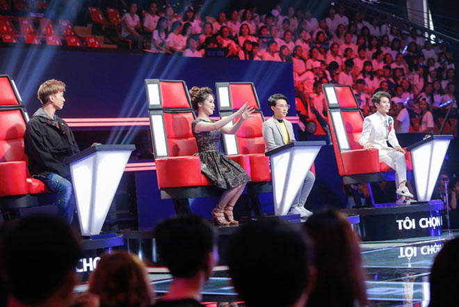 TV Show: Hoàng Thùy bị thí sinh phản đối; Vietnam Idol Kids amp;#34;nhường bướcamp;#34; The Voice Kids - 8