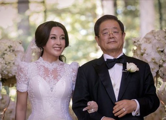 Ngôi sao 24/7: Nhắc đến chồng thứ 4, Lưu Hiểu Khánh: amp;#34;Anh ấy nói yêu tôi 10 đời, 10 kiếpamp;#34; - 2